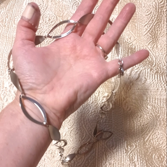 Stainless steel Necklace NWT ❤️ - Picture 8 of 9